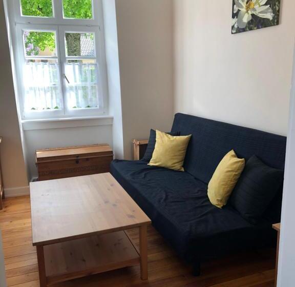 Altes Schulhaus Mutschelbach