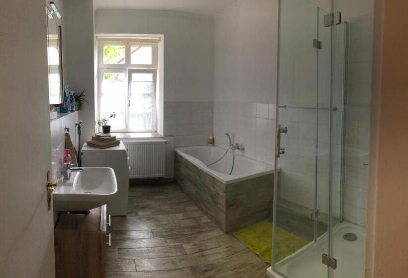 Altes Schulhaus Mutschelbach