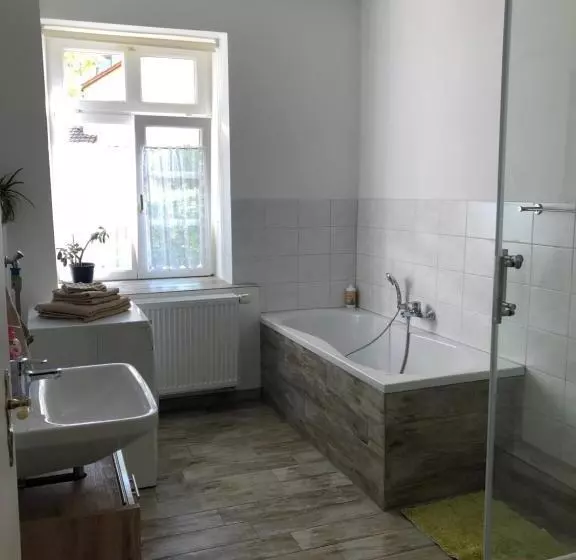 Altes Schulhaus Mutschelbach