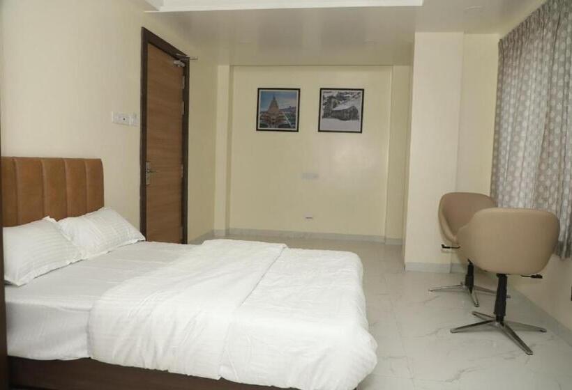 호텔 Id Square Residency Parbhani