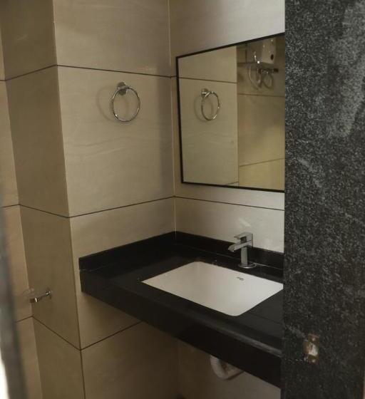 호텔 Id Square Residency Parbhani