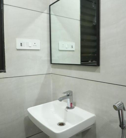 호텔 Id Square Residency Parbhani