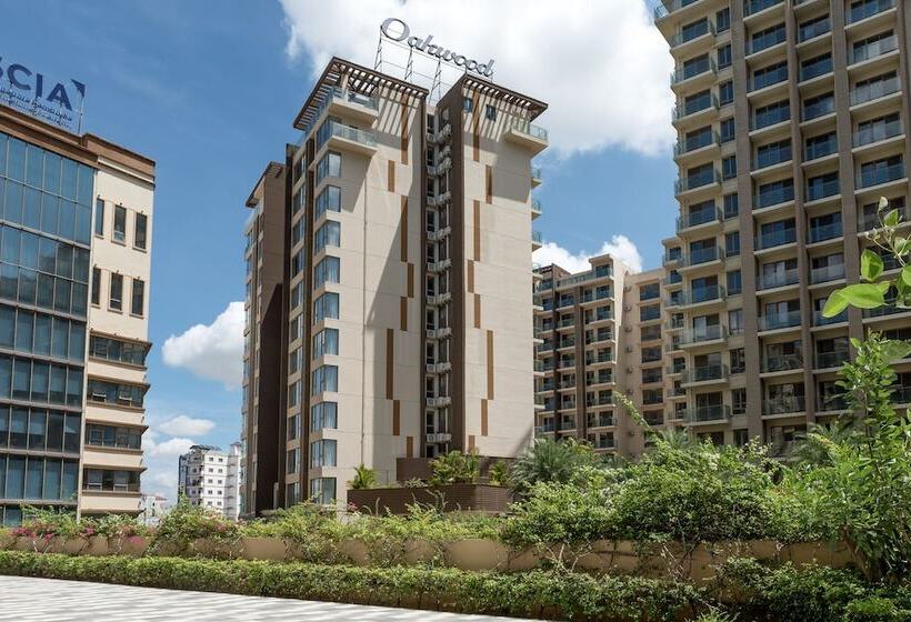 בית מלון כפרי Oakwood Premier Phnom Penh
