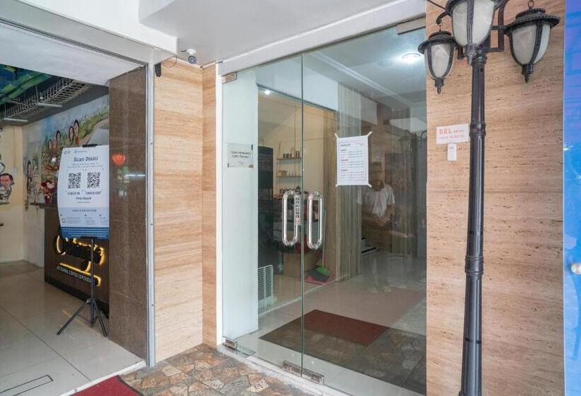 هتل Reddoorz @ Glodok