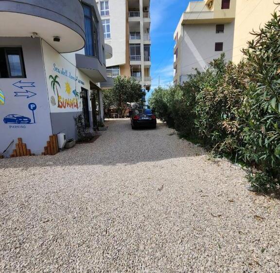 בית מלון כפרי Seashell Beach Rooms