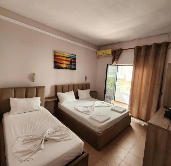 בית מלון כפרי Seashell Beach Rooms