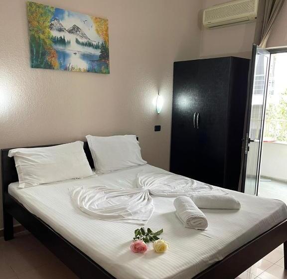 בית מלון כפרי Seashell Beach Rooms