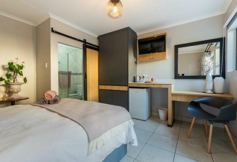 Pension Magnolia Guesthouse