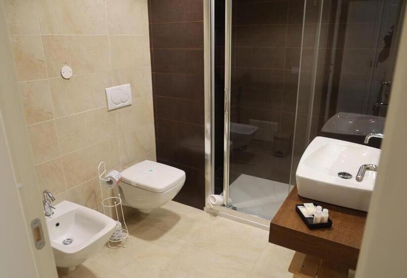 פנסיון Verdello Home