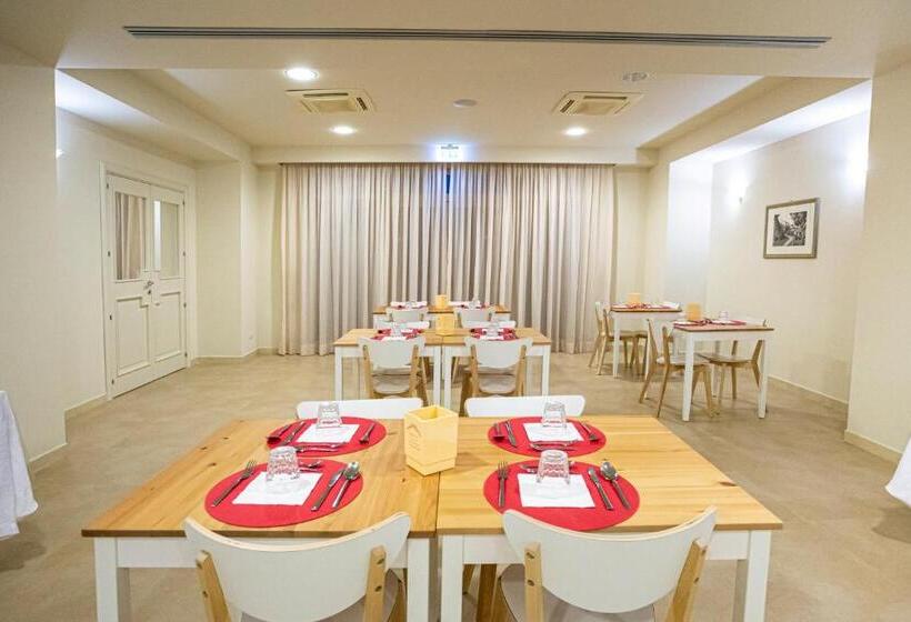 פנסיון Verdello Home