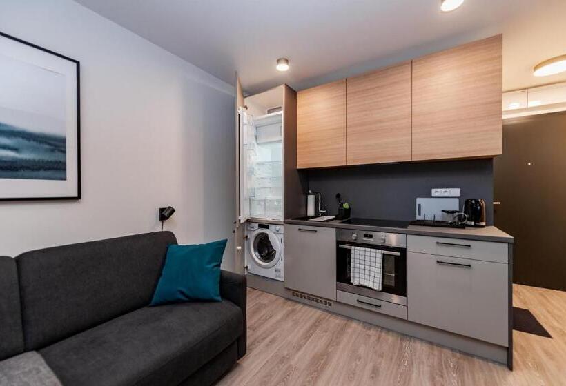 Apartments 4u: Kampus Upstairs Hradec Králové