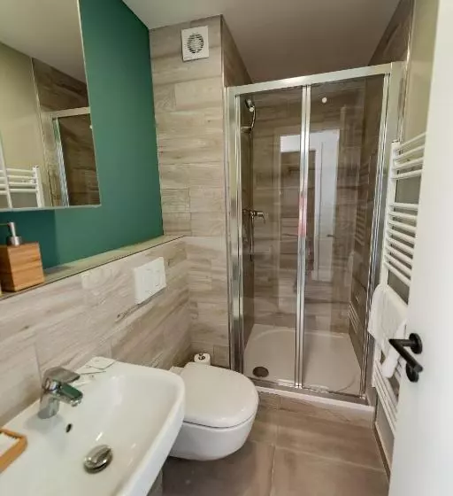 Apartments 4u: Kampus Upstairs Hradec Králové