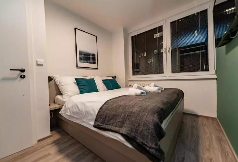 Apartments 4u: Kampus Upstairs Hradec Králové