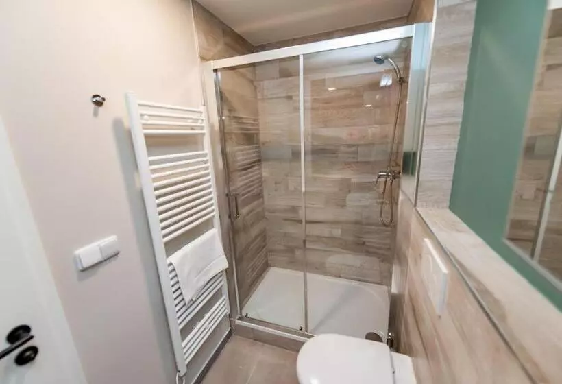 Apartments 4u: Kampus Upstairs Hradec Králové