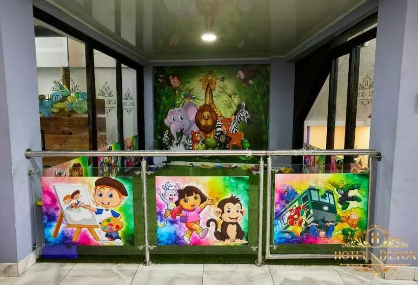 ホテル Hôtel D’lyon