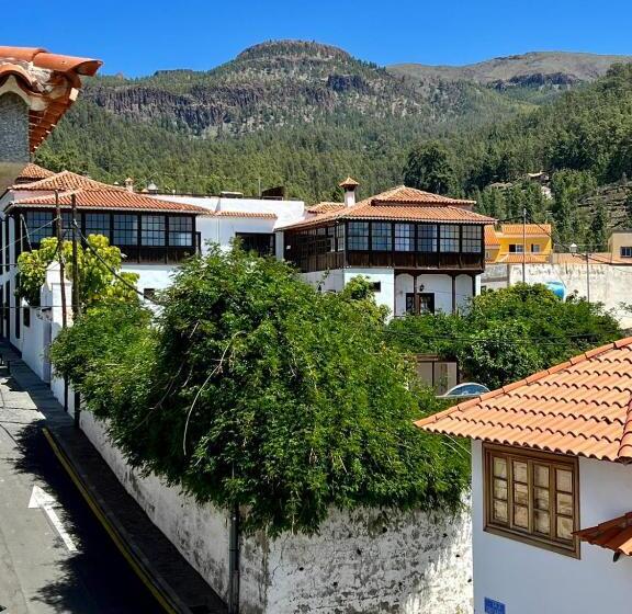 Lovely Spacious Apartment In The Center Vilaflor