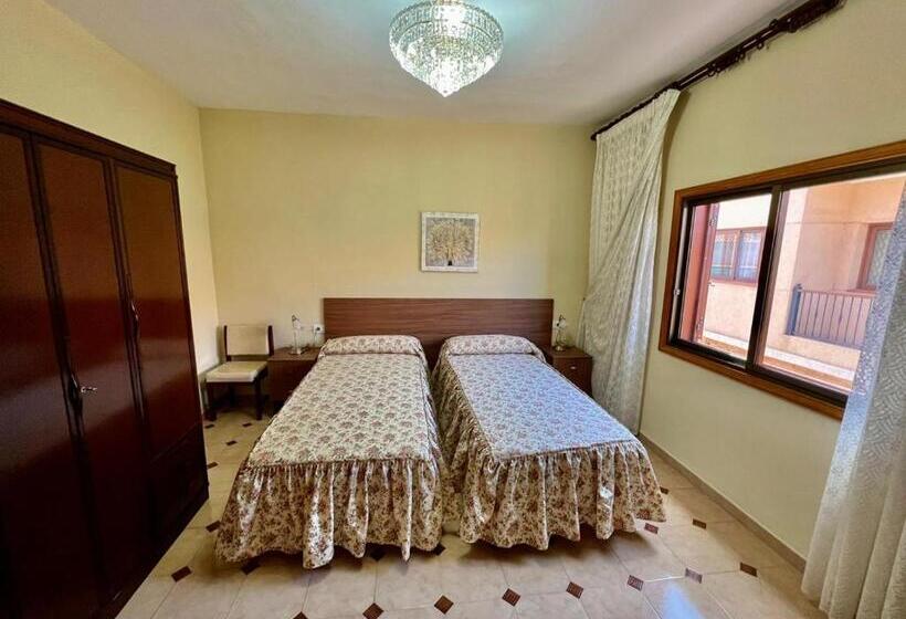 Lovely Spacious Apartment In The Center Vilaflor