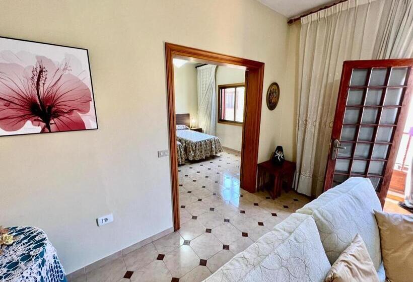 Lovely Spacious Apartment In The Center Vilaflor