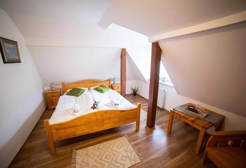 Majatalo Penzión Palatín