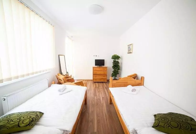 Majatalo Penzión Palatín