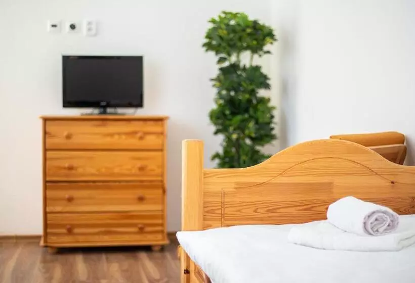 Majatalo Penzión Palatín