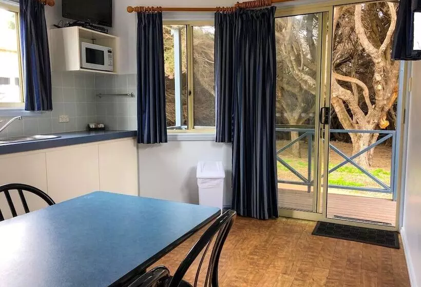 Tasman Holiday Parks   Yallingup Beach