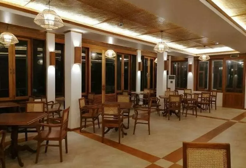 هتل Bagan Cottage Boutique