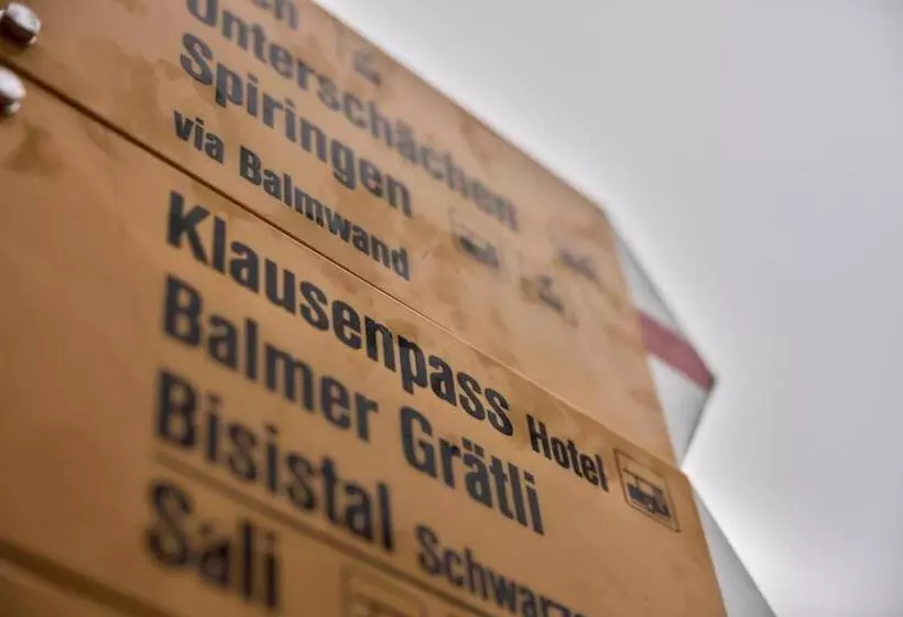 ホテル Klausenpass