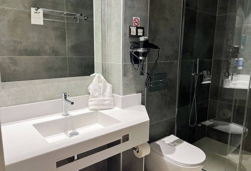 ホテル Mg Poniente