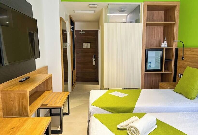 ホテル Mg Poniente