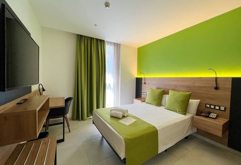 ホテル Mg Poniente