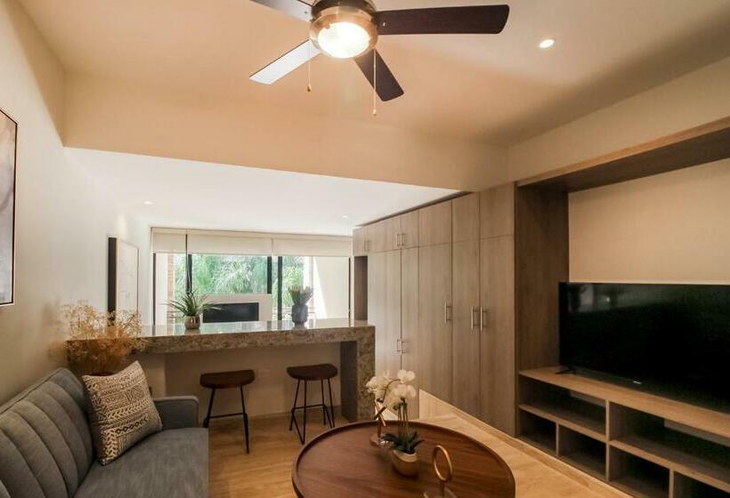 호텔 Syrena At 203