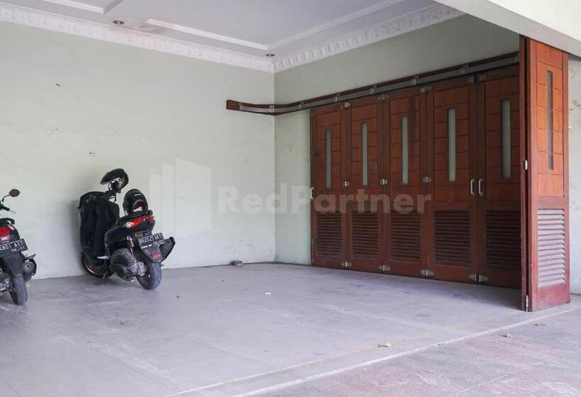 酒店 The Karo S Residence Mitra Reddoorz