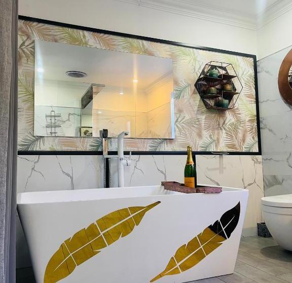 24 On Basil Boutique Luxury