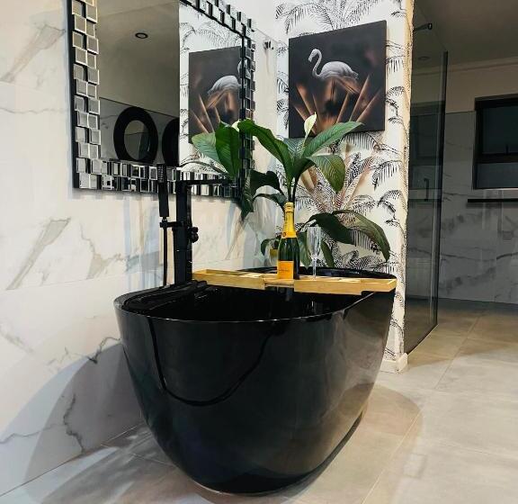 24 On Basil Boutique Luxury