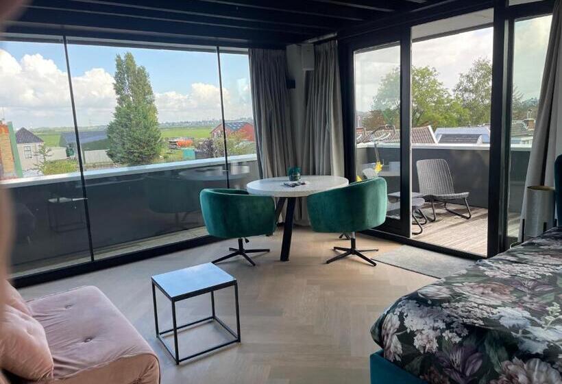 Above And Beyond   Luxe Suite Met Sauna En Stoomdouche