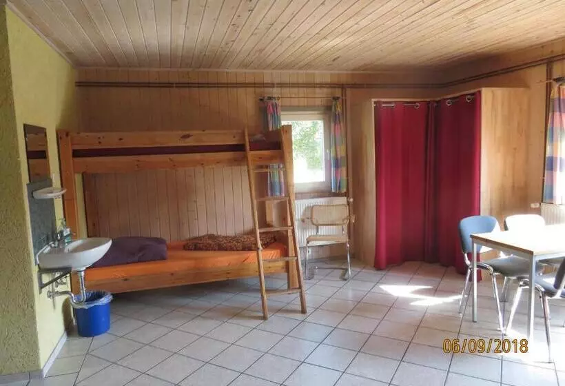 ユースホステル Gruppenbungalow Waldhaus Am Ferienpark