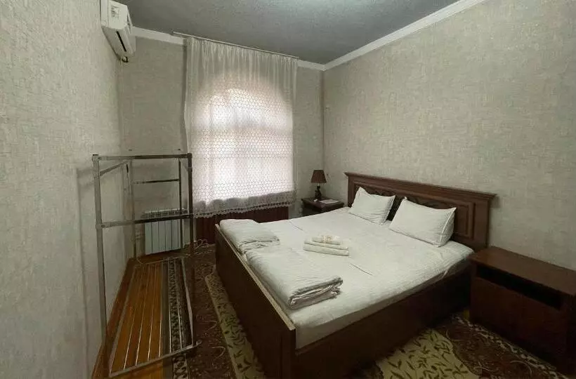 هاستل Old Inn