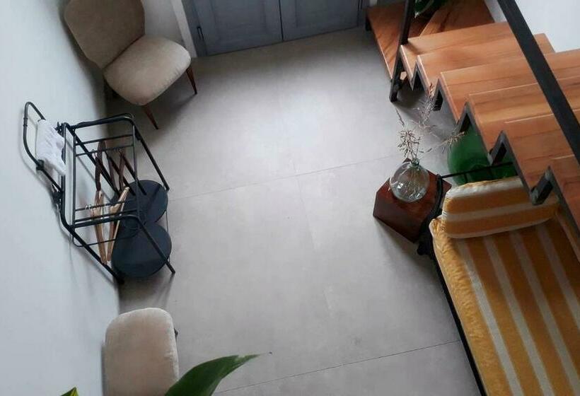 Bed and Breakfast La Controra