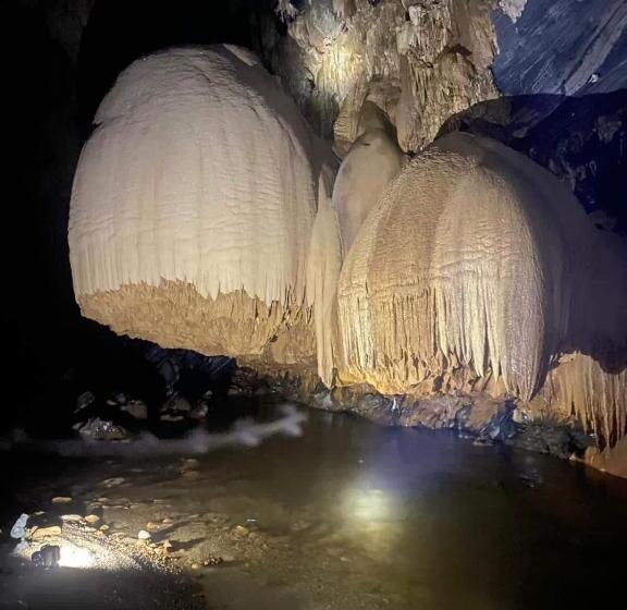 تختخواب و صبحانه Phong Nha Ecolodge Homestay By Hofs