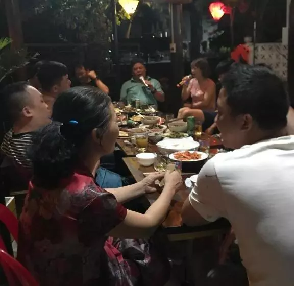 تختخواب و صبحانه Phong Nha Ecolodge Homestay By Hofs