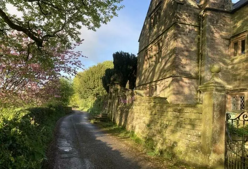 Aamiaismajoitus (B&B) Riber Hall Manor