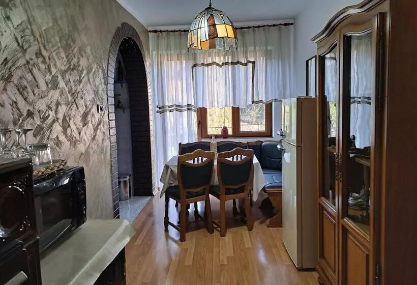 Casa Din Livada