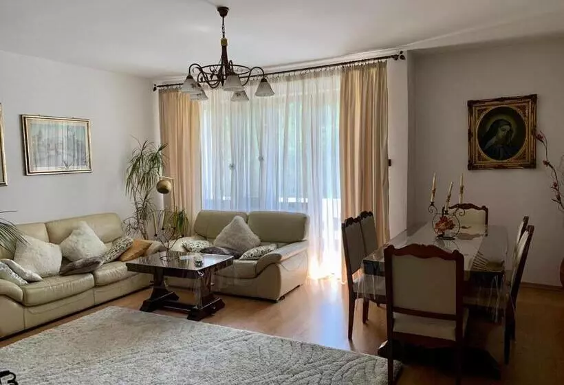 Casa Din Livada