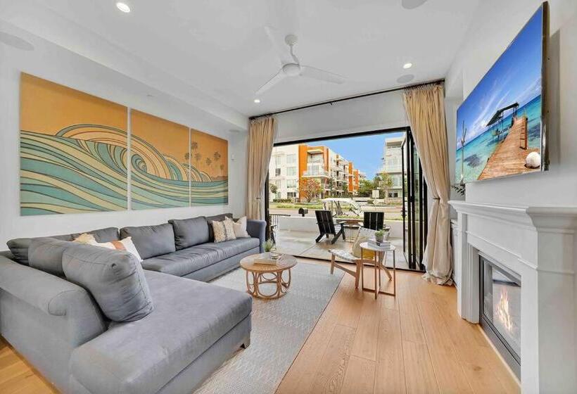 Coastal Paradise . Steps To The Beach . Pool . Hot Tub