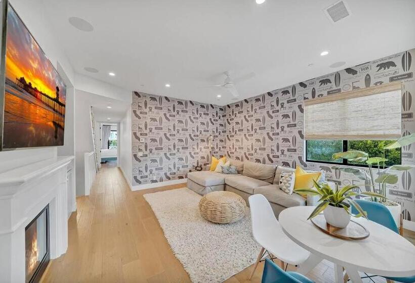 Coastal Paradise . Steps To The Beach . Pool . Hot Tub