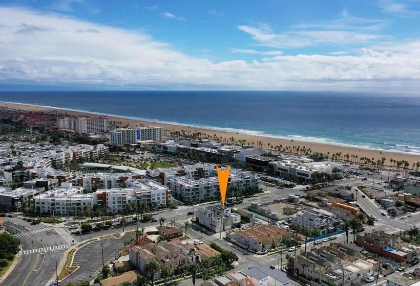 Coastal Paradise . Steps To The Beach . Pool . Hot Tub