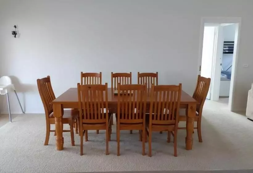 Flats Elite Bermagui