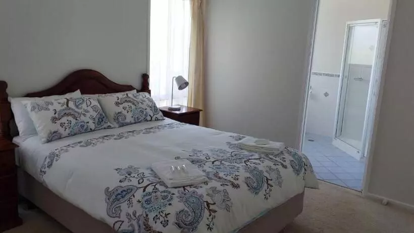 Flats Elite Bermagui