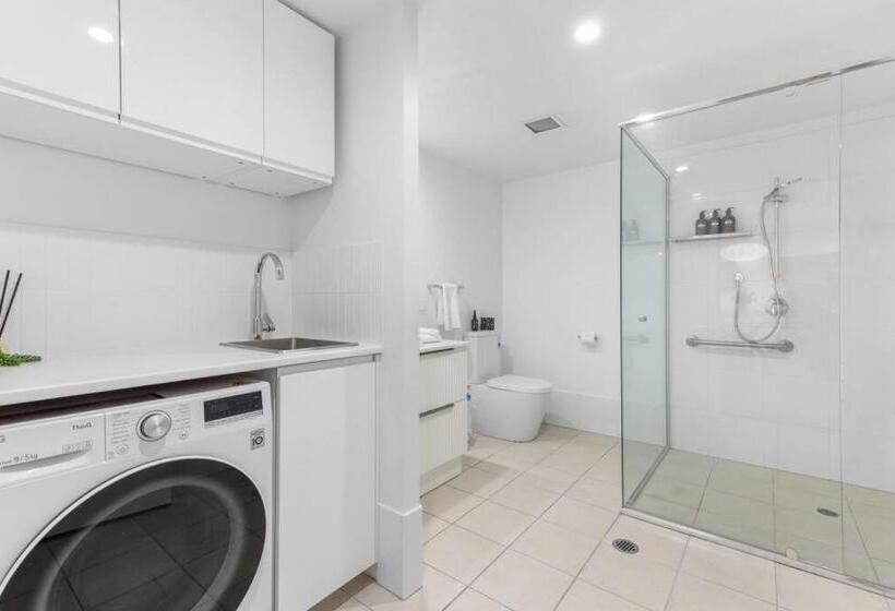 Fresh Beautifully Styled 2 Br Resort Apt At Marcoola